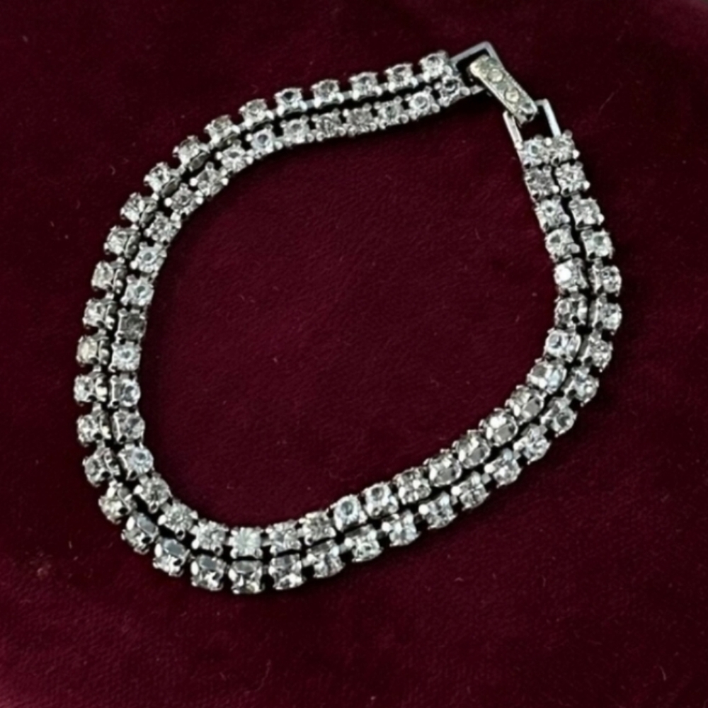 Vintage 1950s double strand glass rhinestone bracelet-Silver